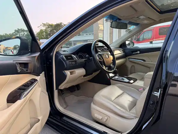 Toyota Camry 2015
