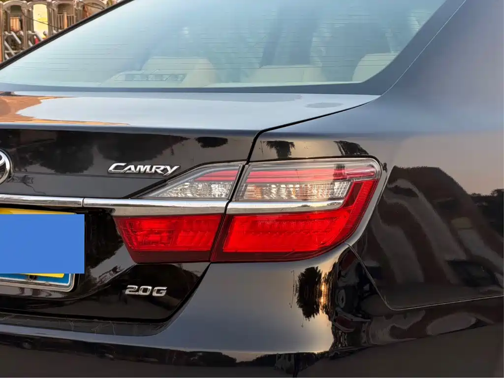 Toyota Camry 2016 — фото 26