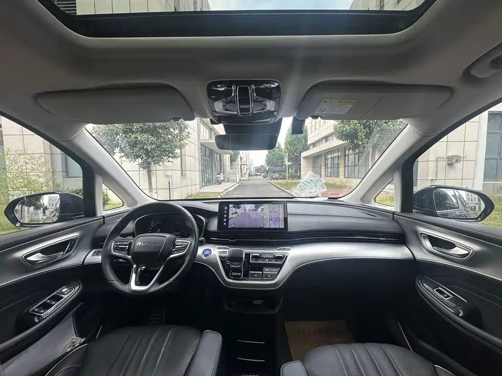 Roewe iMAX8 2022 — фото 27