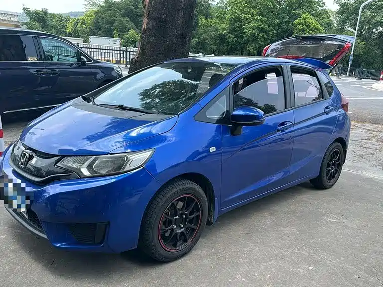 Honda Fit 2017 — фото 1
