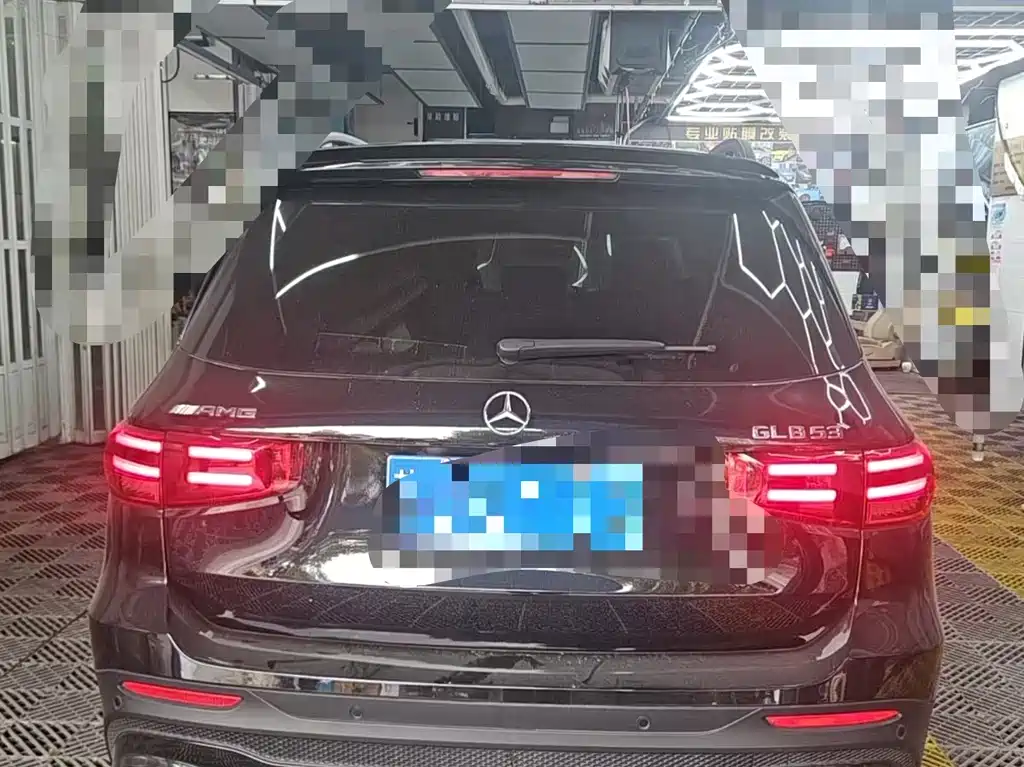 Mercedes-Benz GLB AMG 2024 — фото 3