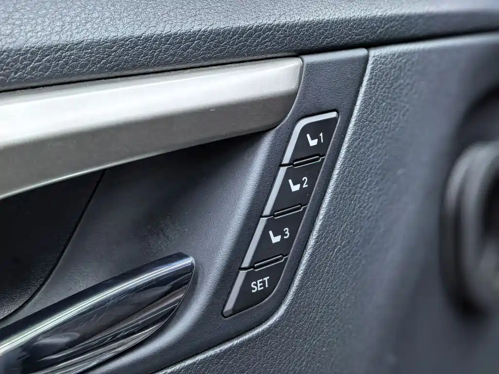 Lexus RX 2018 — фото 19