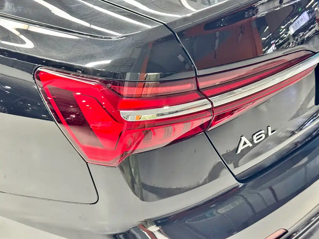 Audi A6L 2019 — фото 31