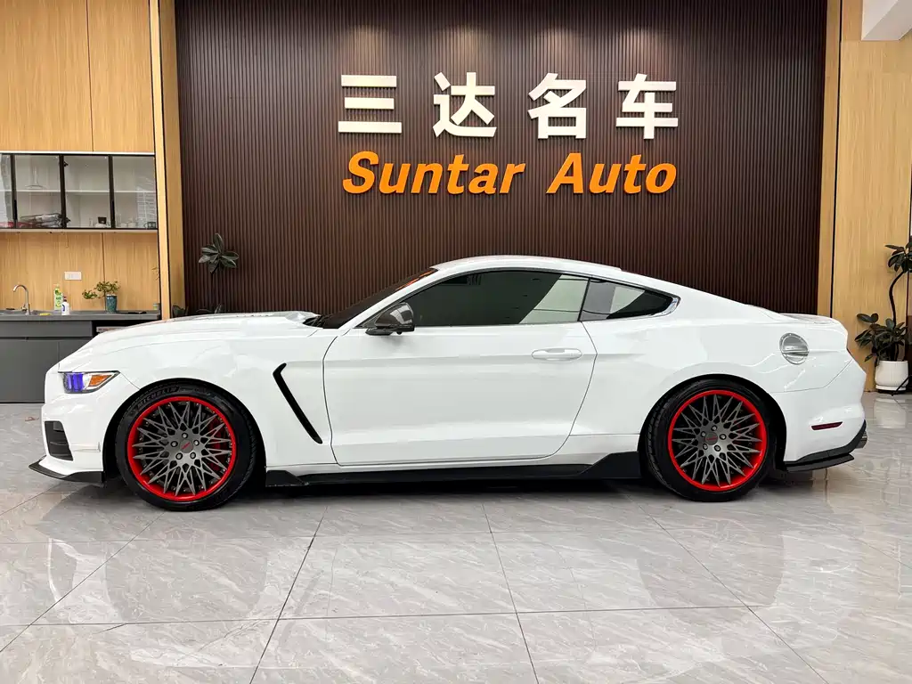 Ford Mustang 2015 — фото 7