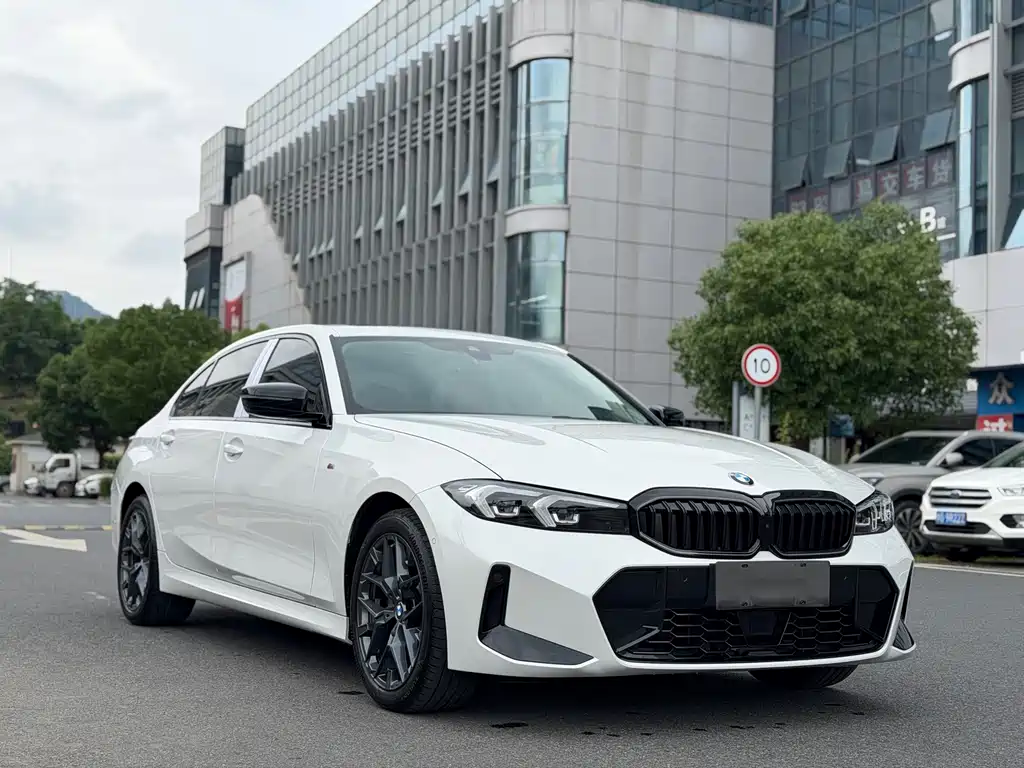 BMW 3 Series 2025