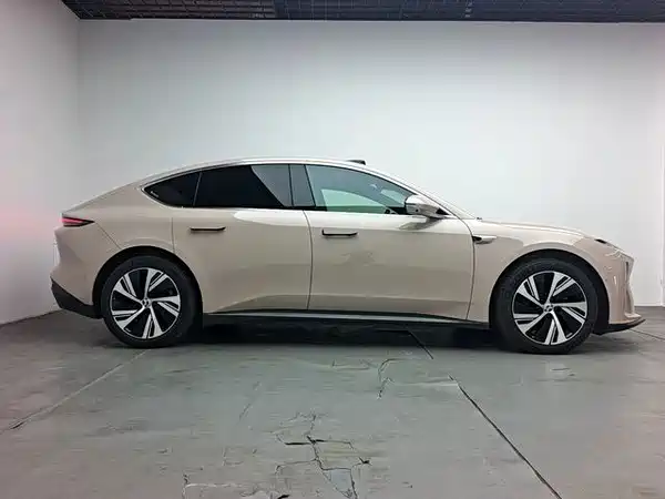 NIO ET5 2023