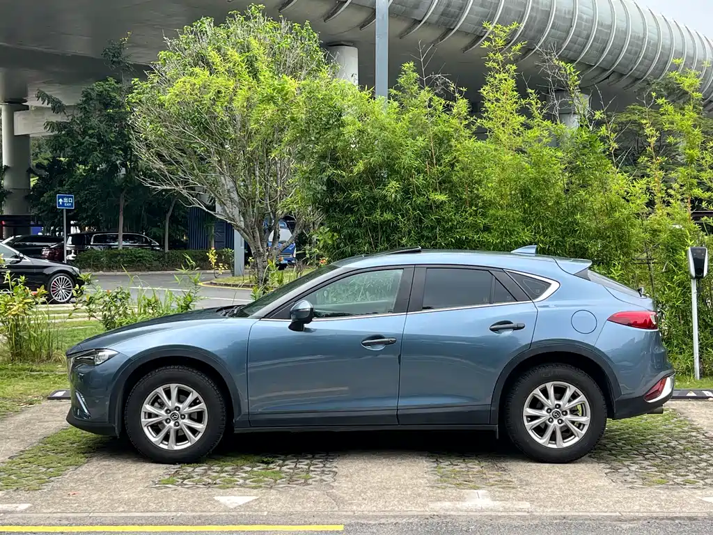 Mazda CX-4 2017 — фото 7