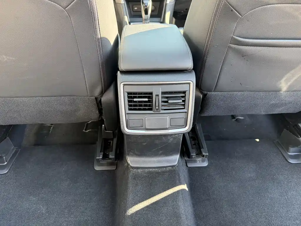 Subaru Forester 2022 — фото 14