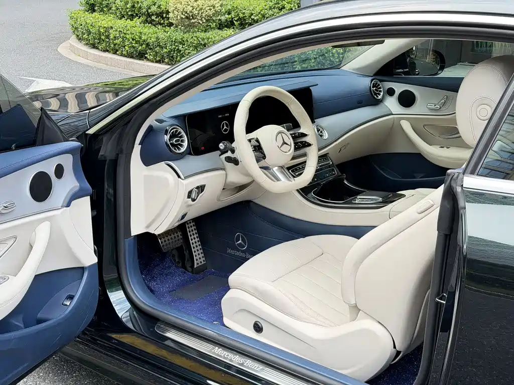 Mercedes-Benz E-Class 2023 — фото 10