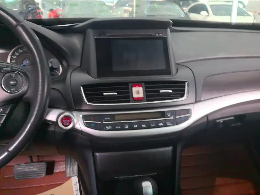 Honda Crosstour 2015 — фото 13
