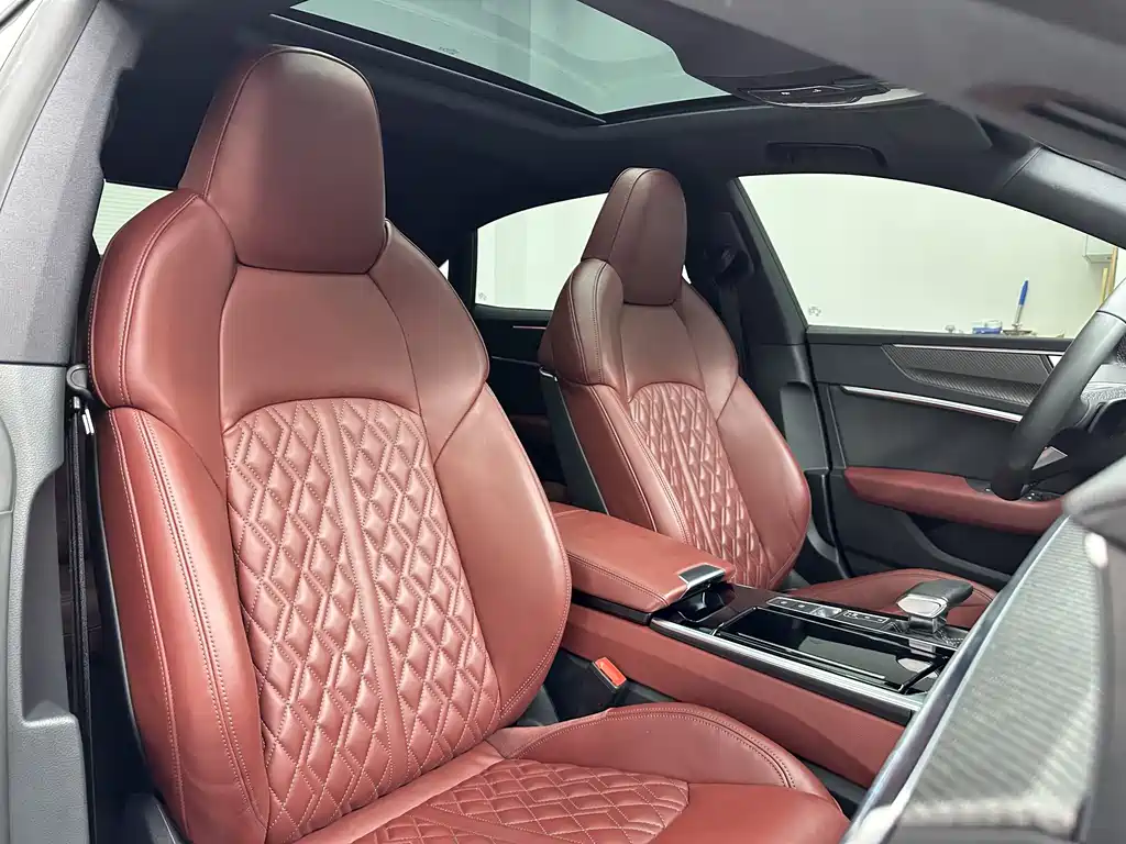 Audi A7L 2022 — фото 16