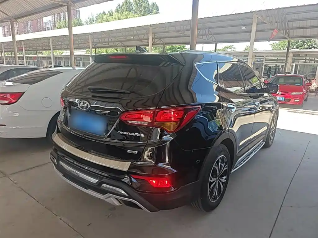 Hyundai Santa Fe 2017 — фото 7