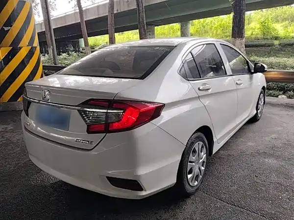 Honda Greiz 2018