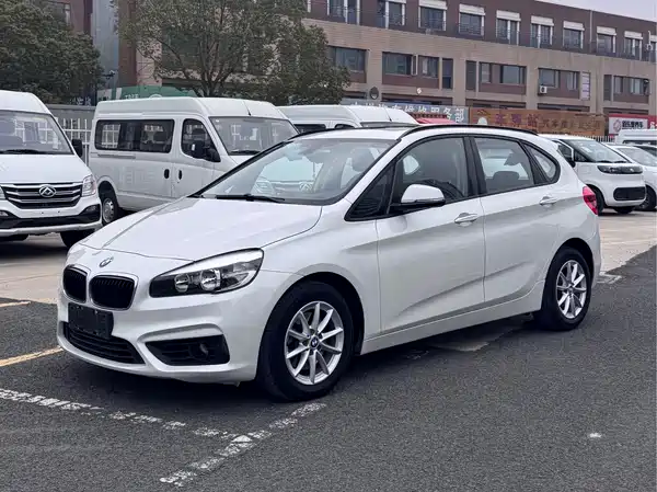 BMW 2 Series Station Wagon 2017