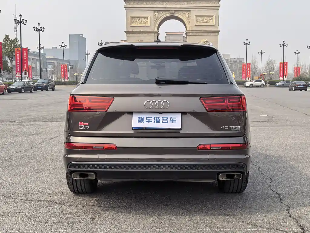 Audi Q7 2018 — фото 13