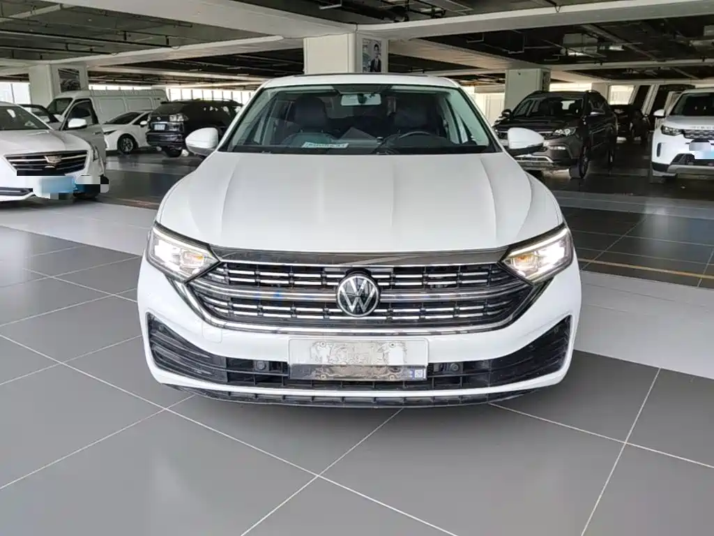 Volkswagen Sagitar 2023