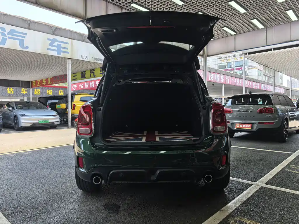 MINI Countryman 2018 — фото 11