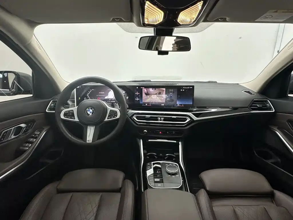 BMW 3 Series 2023 — фото 10