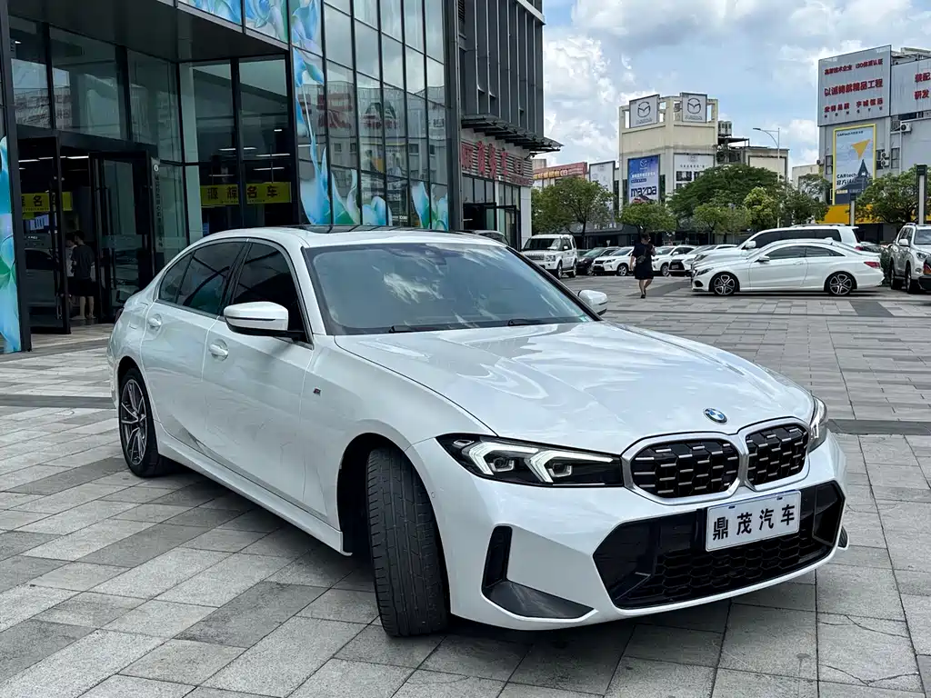 BMW 3 Series 2023