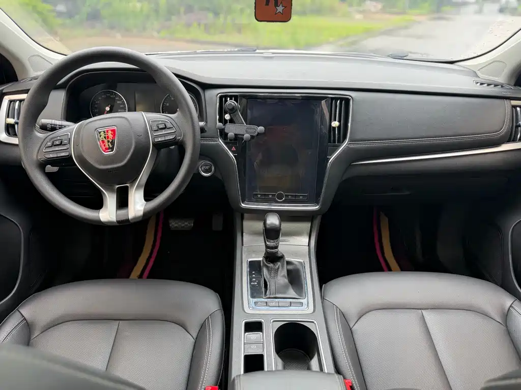 Roewe i6 Classic 2019 — фото 11