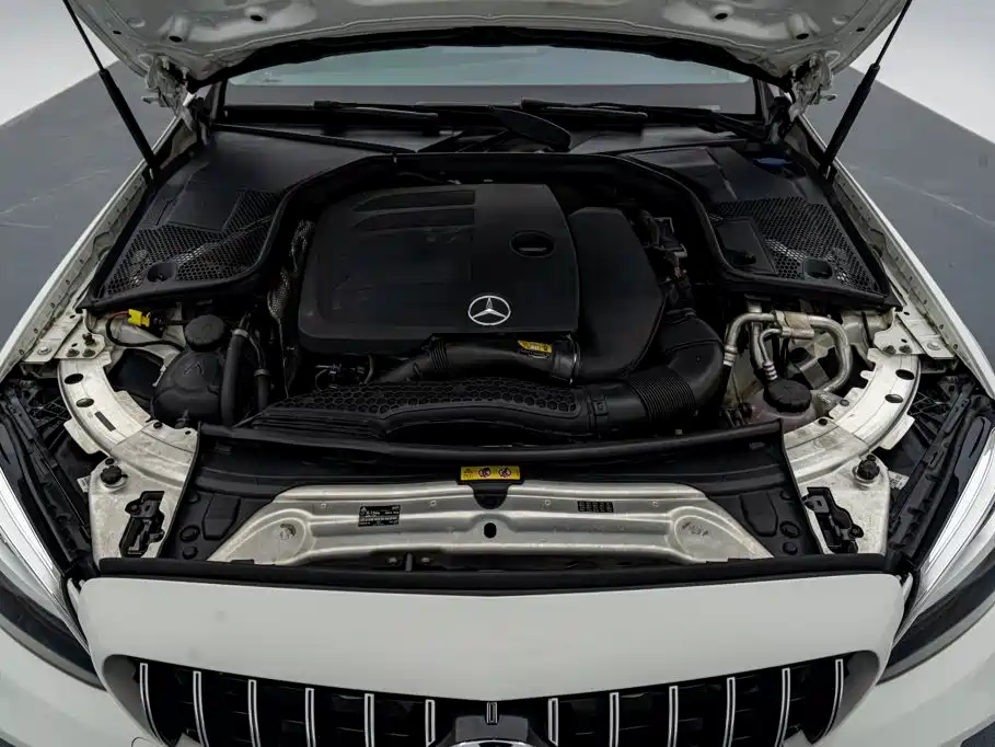 Mercedes-Benz C-Class 2019 — фото 19