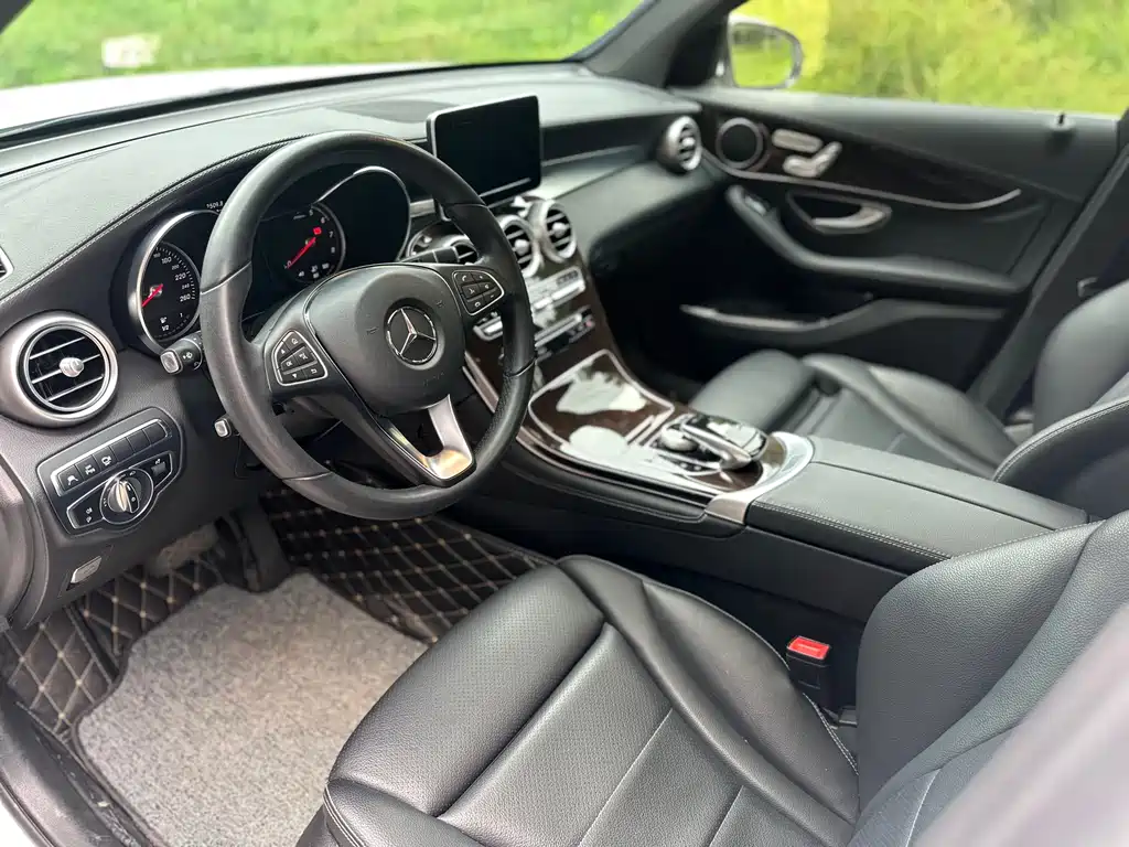 Mercedes-Benz GLC 2019 — фото 10