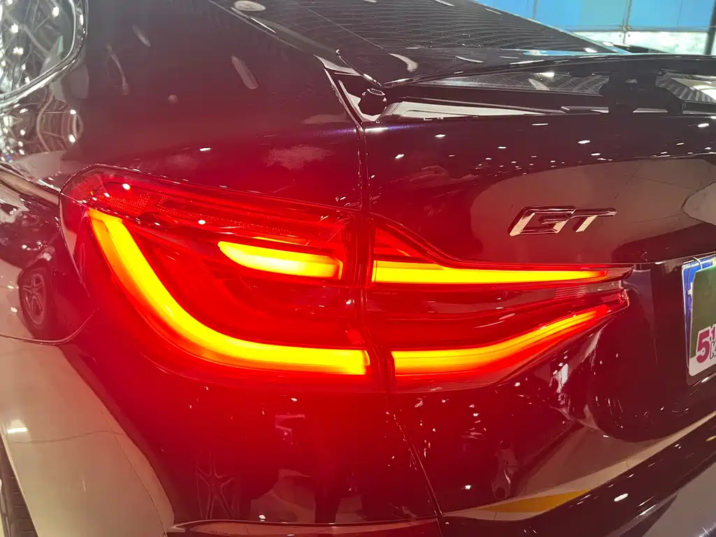 BMW 6 Series GT 2024 — фото 19