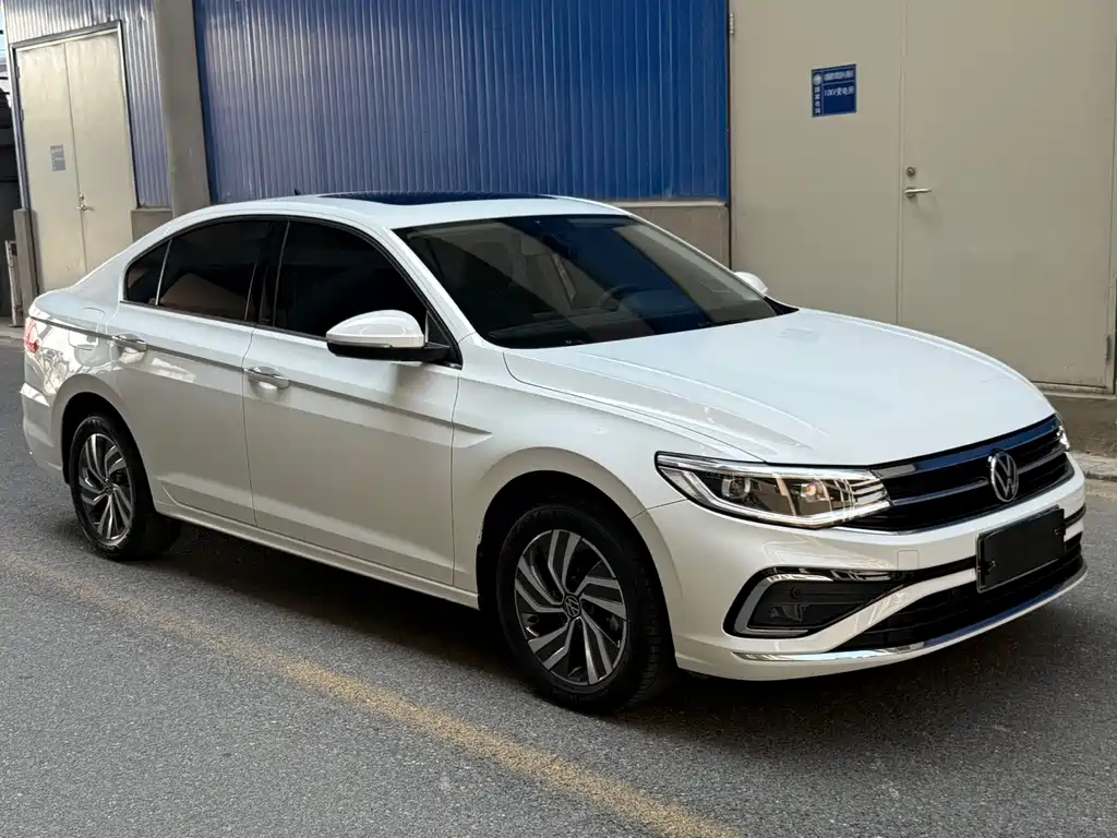 Volkswagen Bora 2023