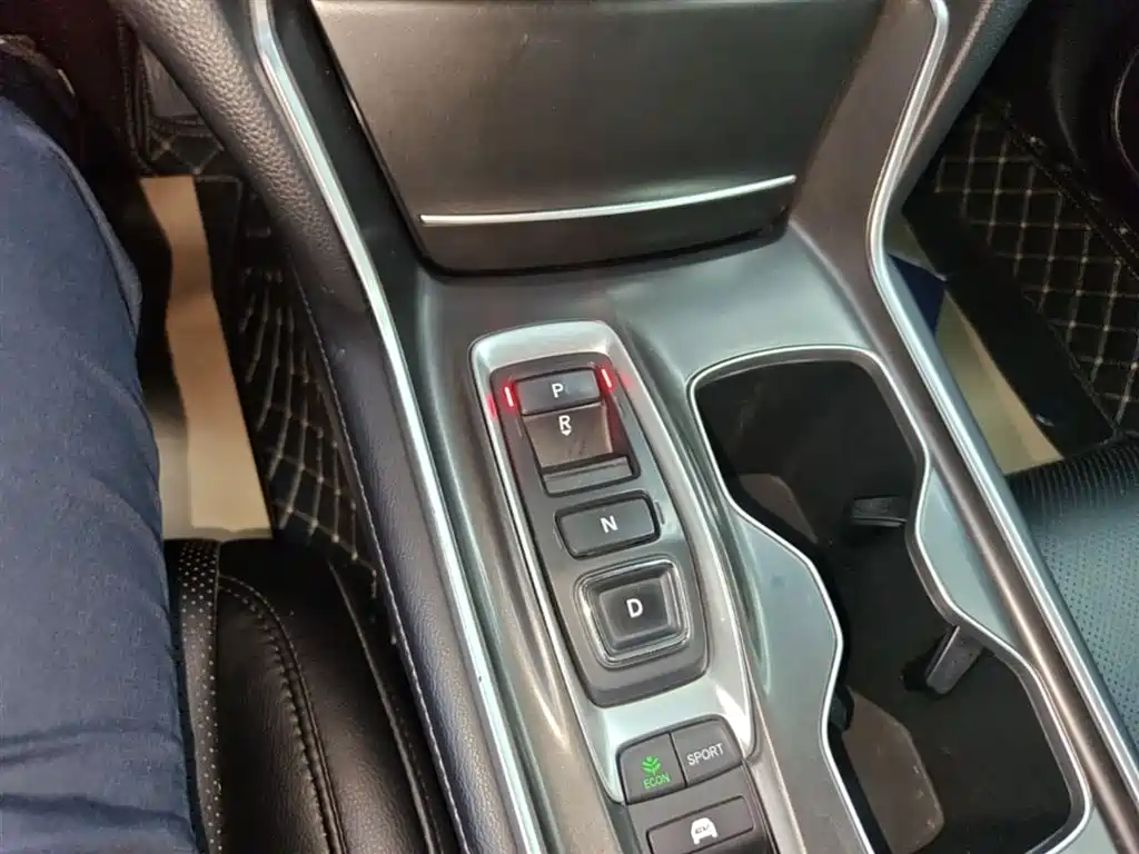 Honda Accord 2019 — фото 14