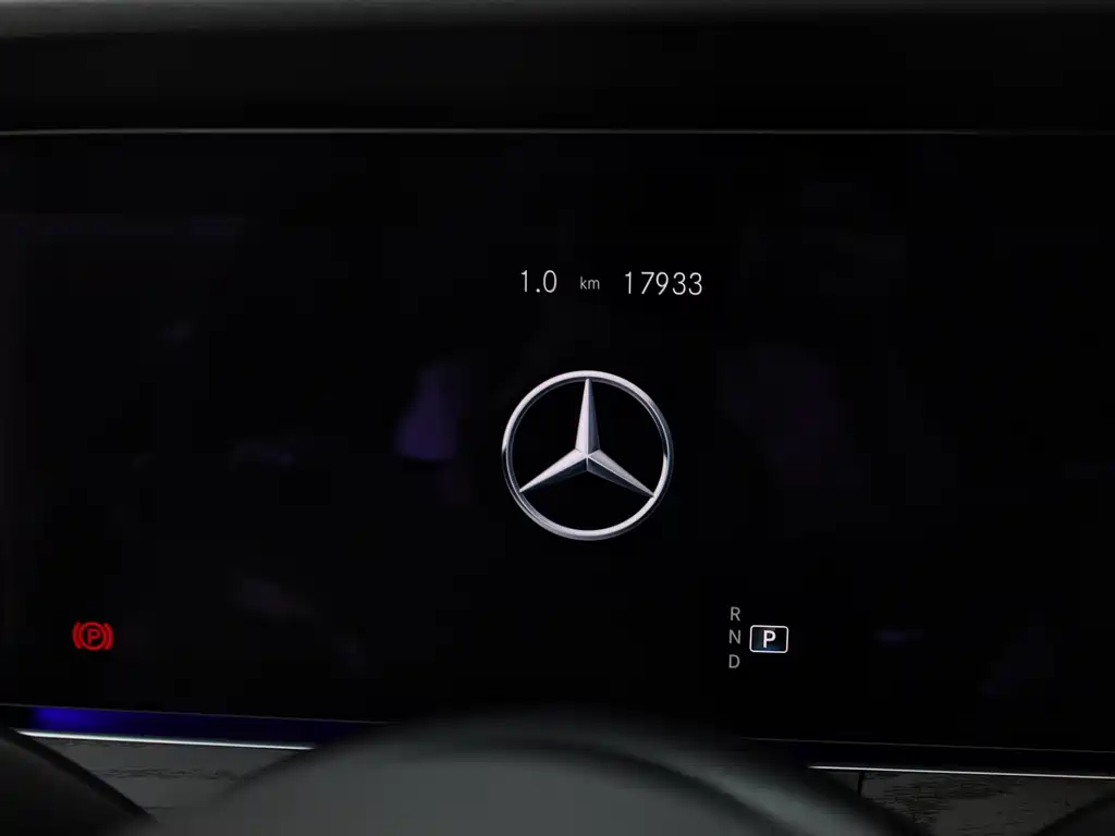 Mercedes-Benz E-Class 2021 — фото 11