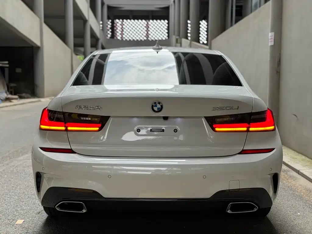 BMW 3 Series 2022