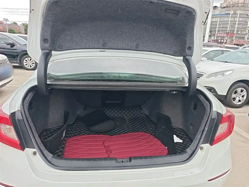 Honda Accord 2021 — фото 19