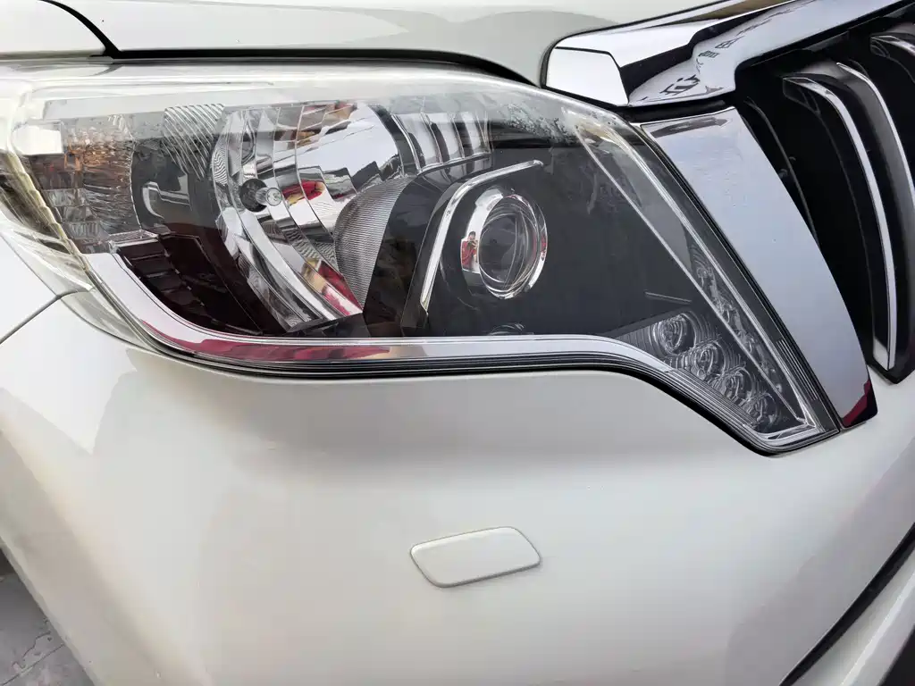 Toyota Prado 2017 — фото 24