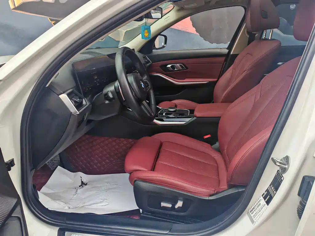 BMW 3 Series 2023