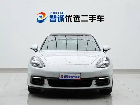 Porsche Panamera 2019