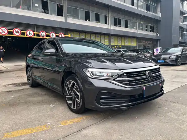 Volkswagen Sagitar 2023