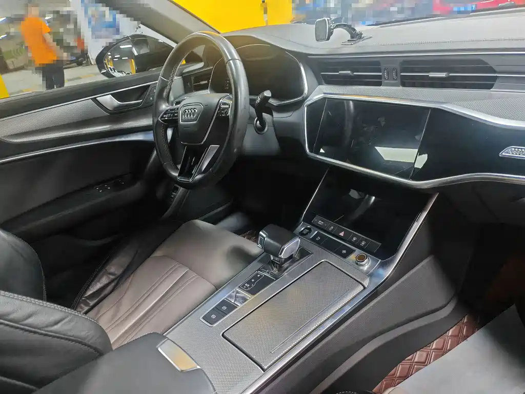 Audi A6L 2021