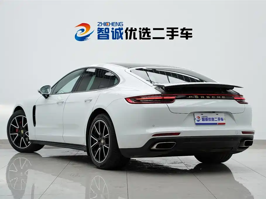 Porsche Panamera 2019 — фото 36