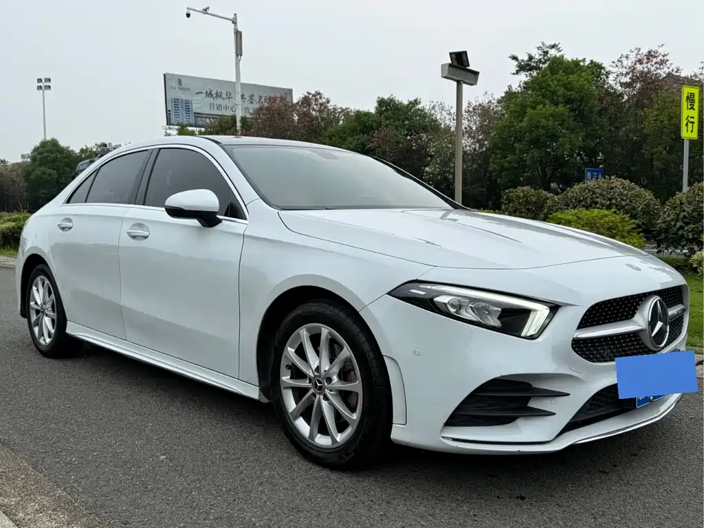 Mercedes-Benz A-Class 2021 — фото 3