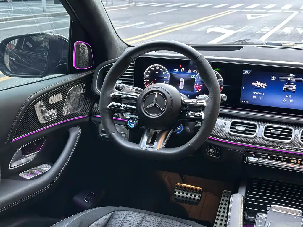 Mercedes-Benz GLS AMG 2024 — фото 7