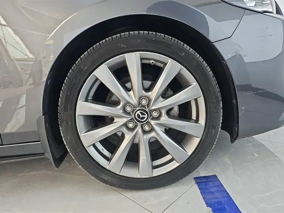 Mazda 3 Axela 2022