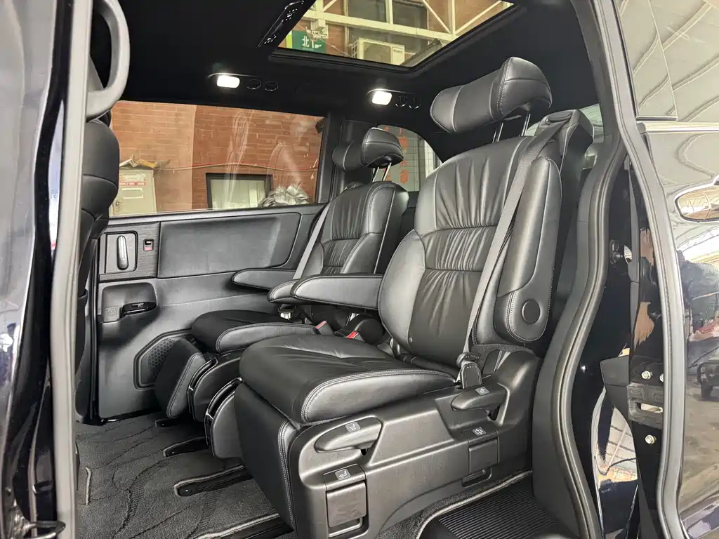 Honda Odyssey 2023 — фото 10