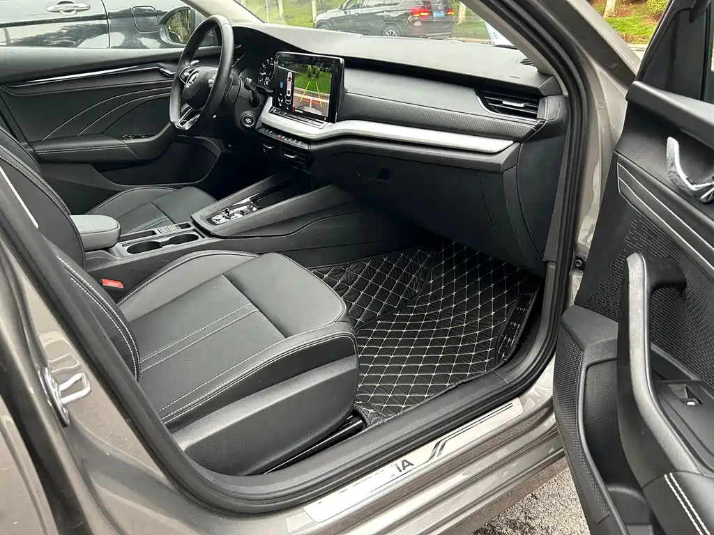Skoda Octavia 2023 — фото 15
