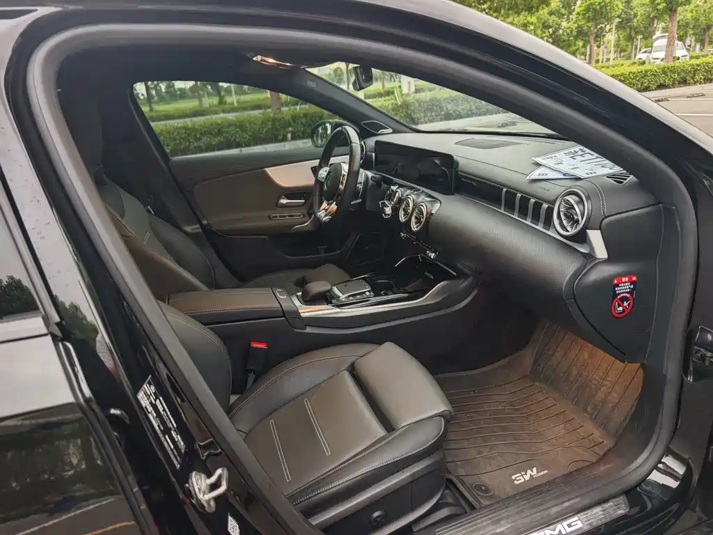 Mercedes-Benz A-Class AMG 2023 — фото 12