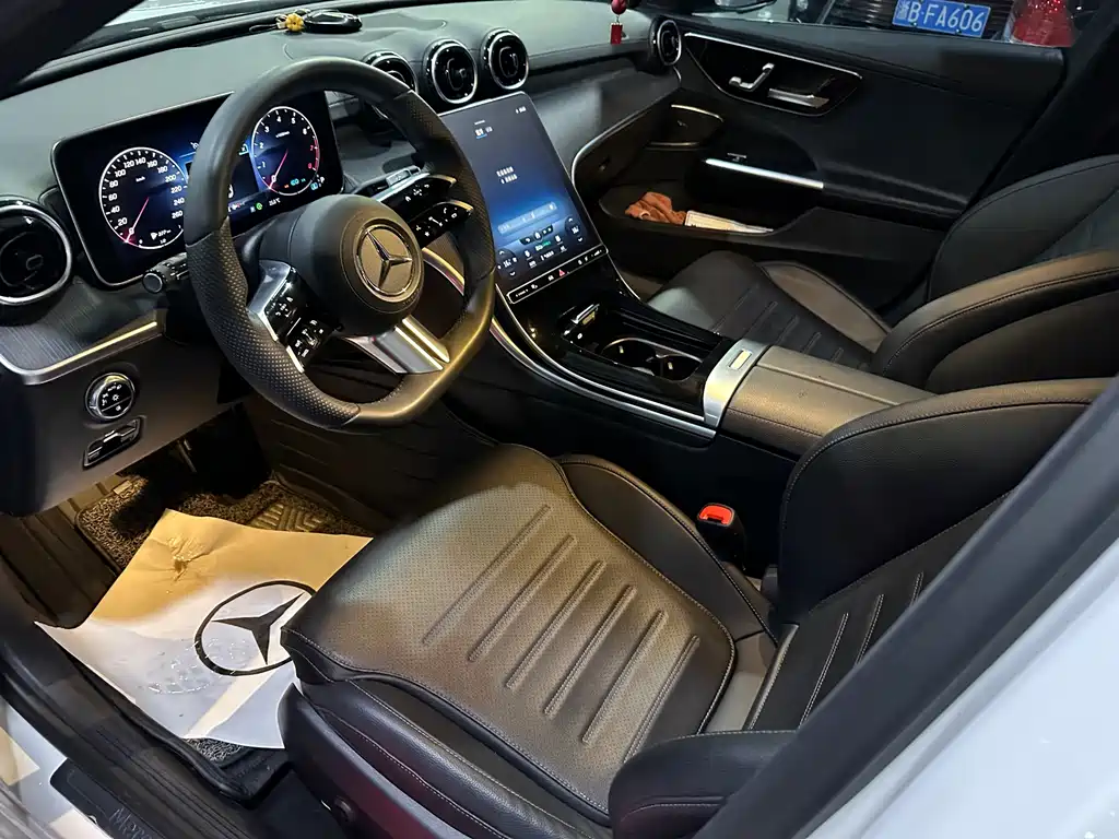 Mercedes-Benz C-Class 2022