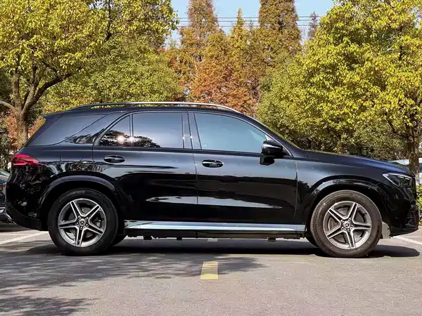 Mercedes-Benz GLE 2025