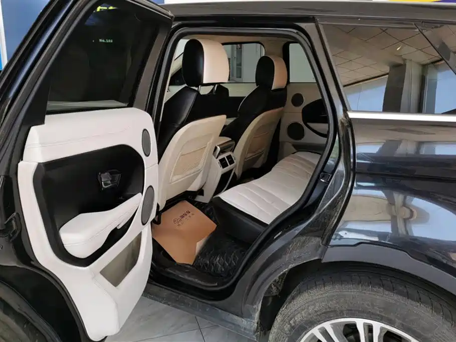 Land Rover Evoque 2012 — фото 11