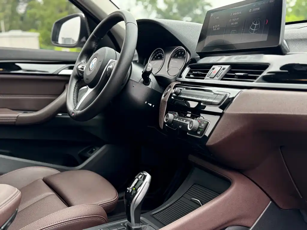 BMW X1 2021 — фото 13
