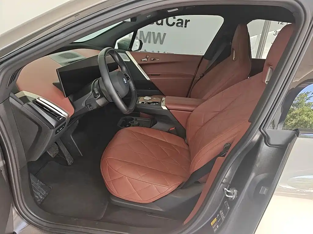 BMW iX M60 2025