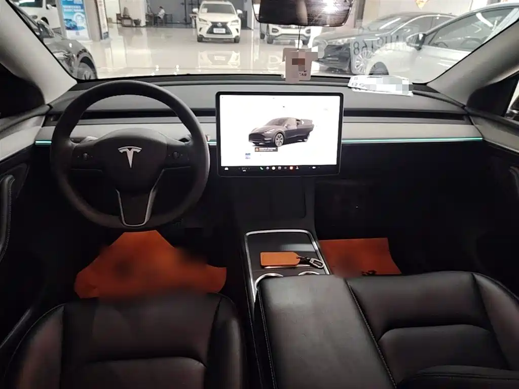 Tesla Model Y 2023 — фото 10